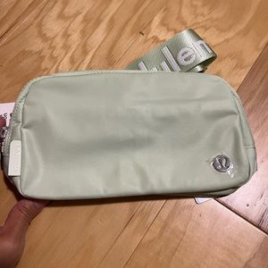 NWT Lululemon Everywhere Belt Bag- KOGR light green with Logo